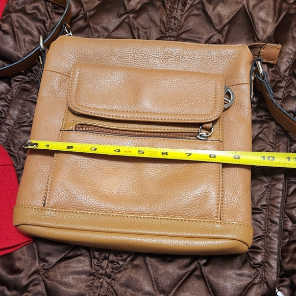 Giani Bernini Tan Leather  Crossbody Purse EUC - Picture 15 of 16